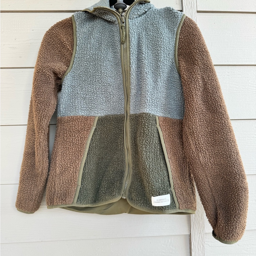 REI Tan and Black Outdoor Jacket